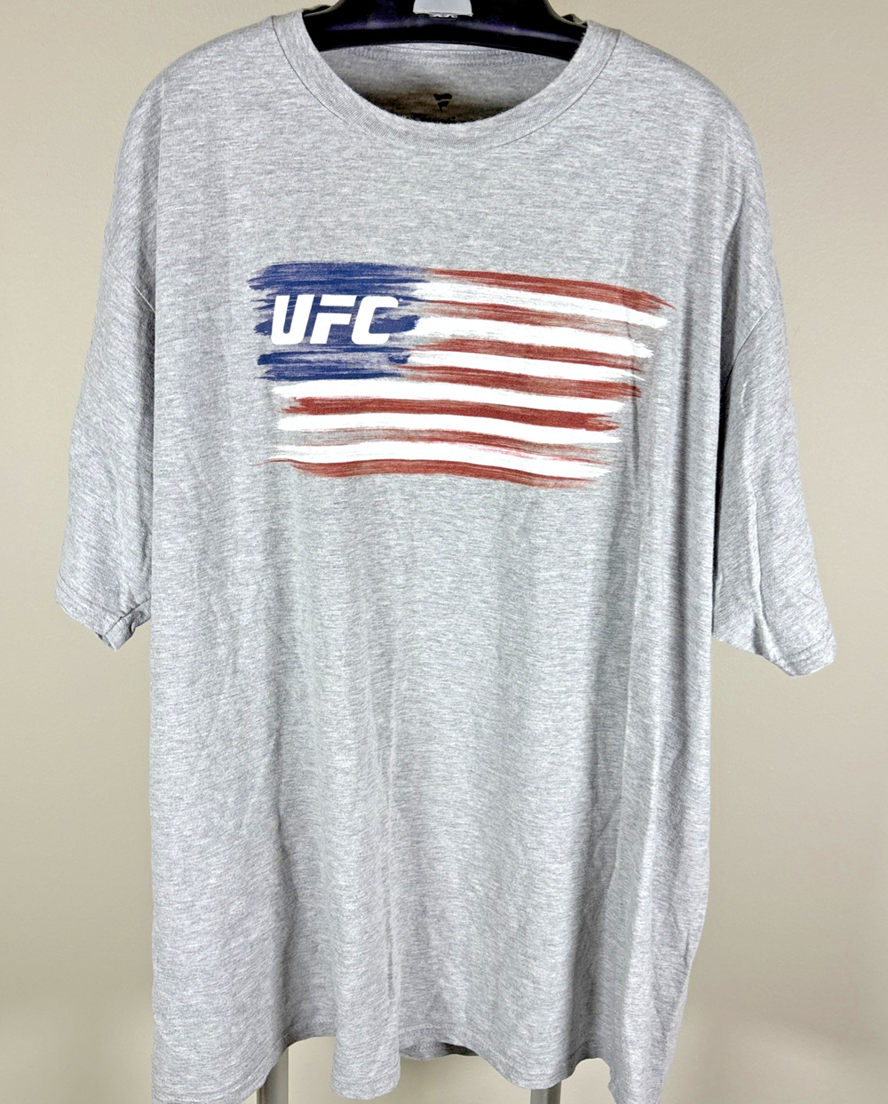 UFC Ultimate Fighting Championship American Flag Gray T-Shirt Men's 2XL (XXL)